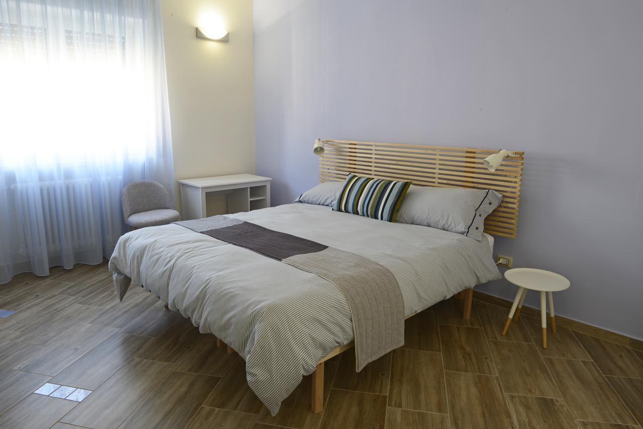Fronte Del Porto Bed & Breakfast Salerno Exterior photo